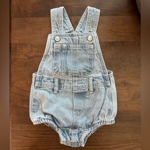 Old Navy Baby Overall Shorts shortalls Size 6-12 months